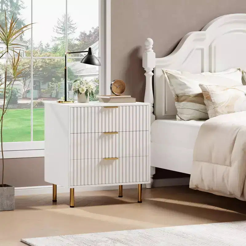 Brown / White Fluted 3-Drawer Dresser, for 1 Person